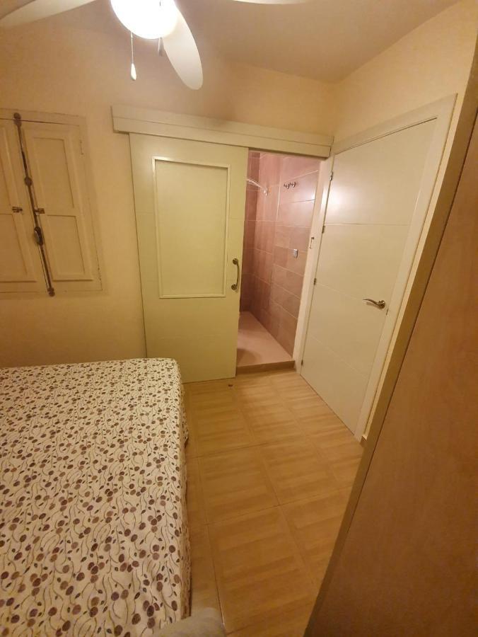 Room In Benidorm Downtown En Piso Compartido Alicante Eksteriør billede