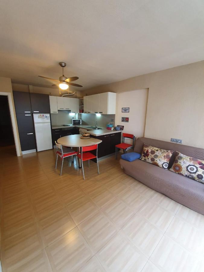 Room In Benidorm Downtown En Piso Compartido Alicante Eksteriør billede