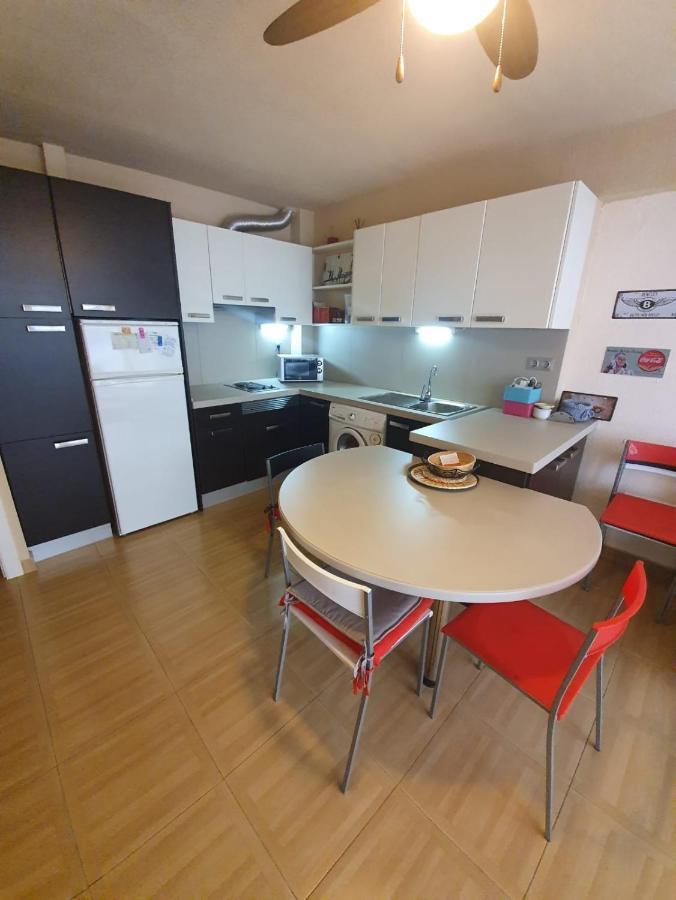 Room In Benidorm Downtown En Piso Compartido Alicante Eksteriør billede